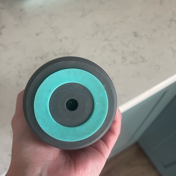 White Toadfish Can Cooler - Picture 6 of 6